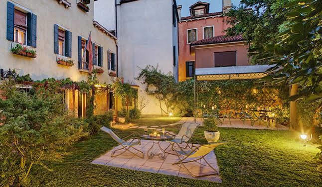 Casa Rezzonico Bed & Breakfast Venetië