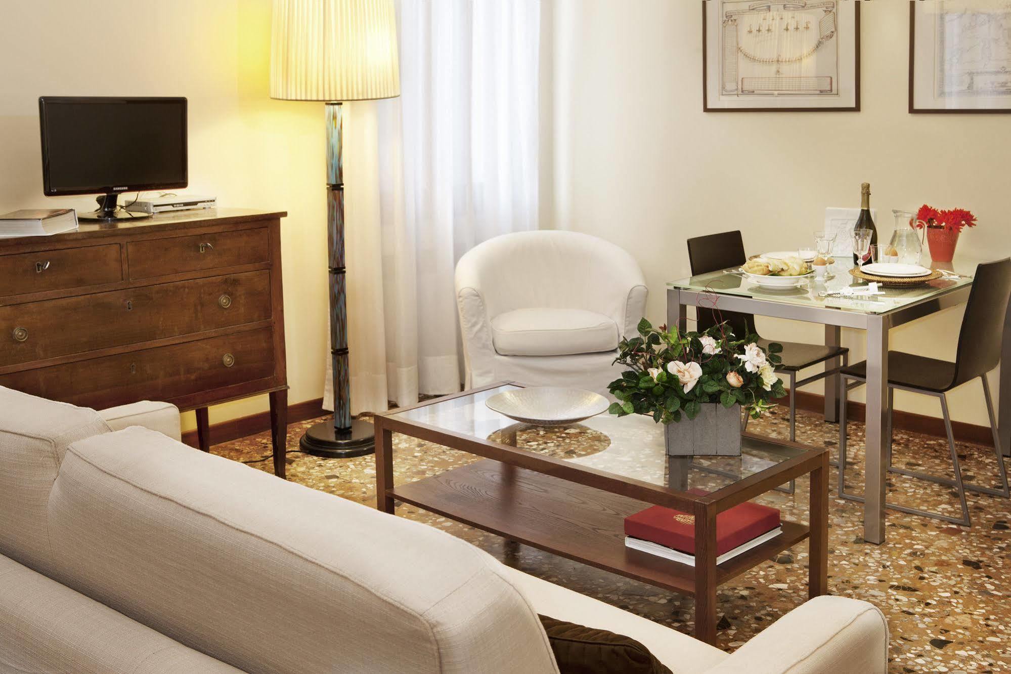 Aparthotel Ca' Foscolo Venedig