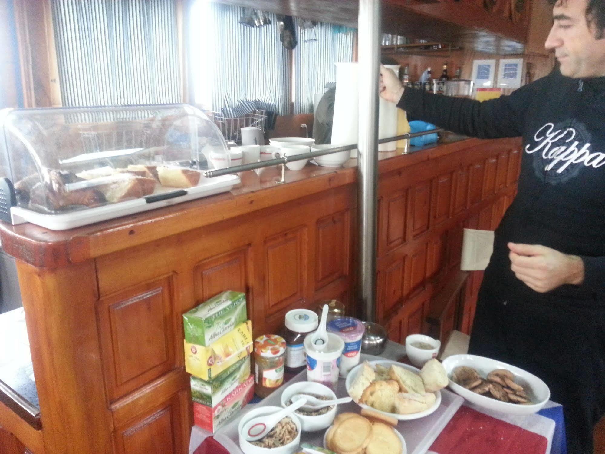 Boat&breakfast Caicco Freedom Botel