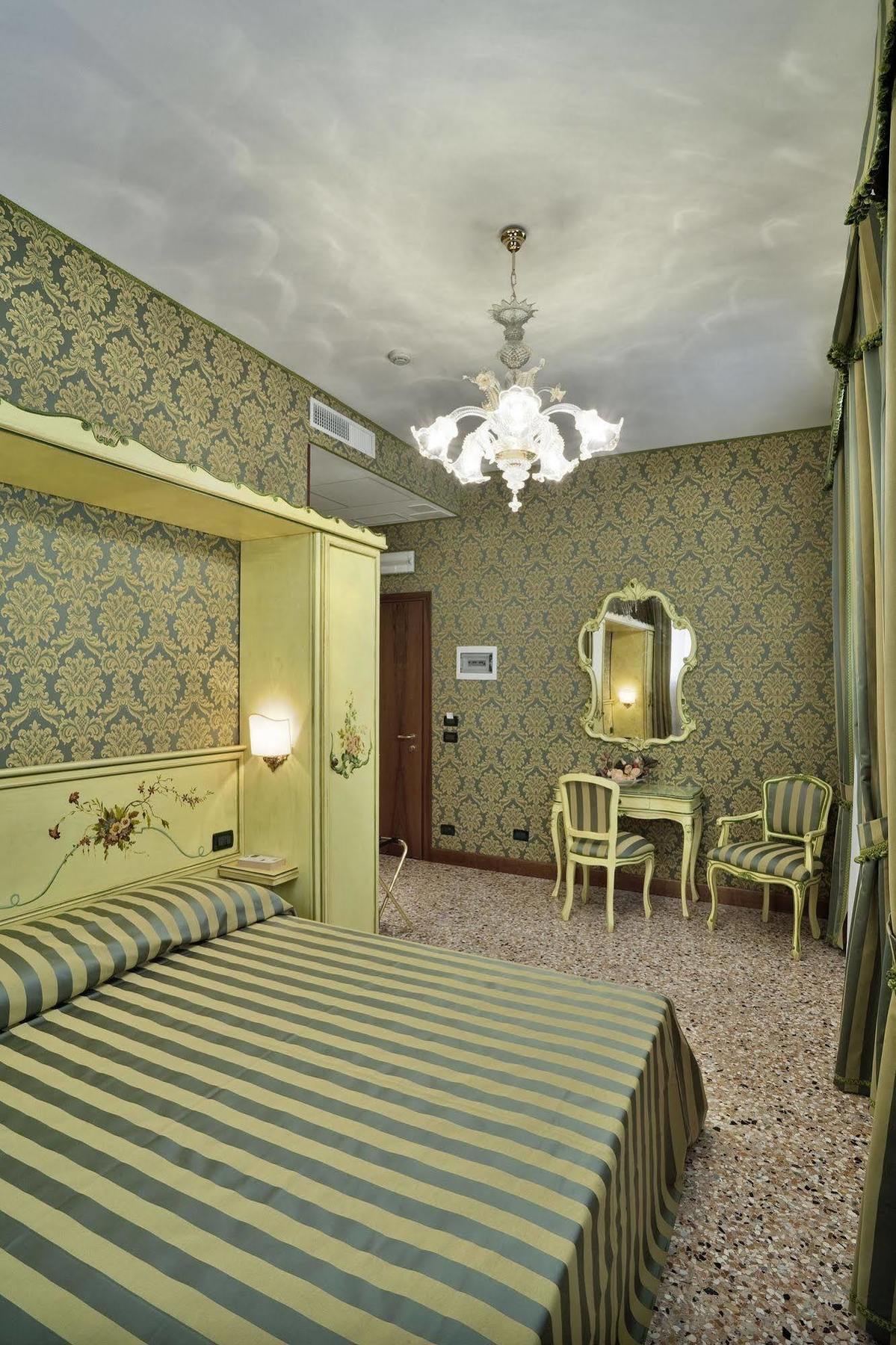 Al Malcanton Hotel 2*