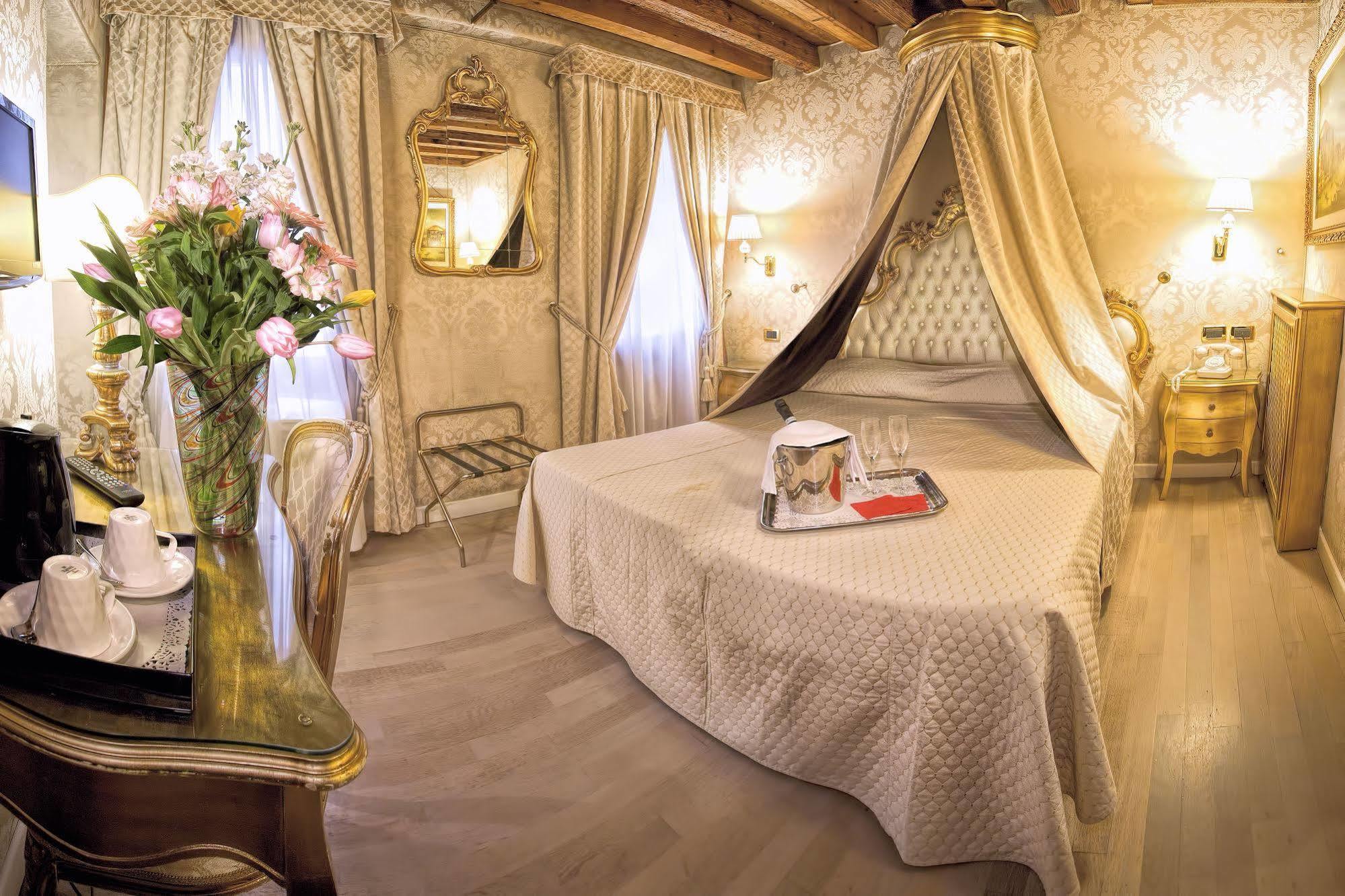 Noemi Hotel Venise