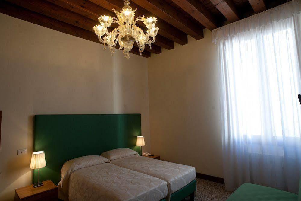 Couette-café Foresteria Levi 2*