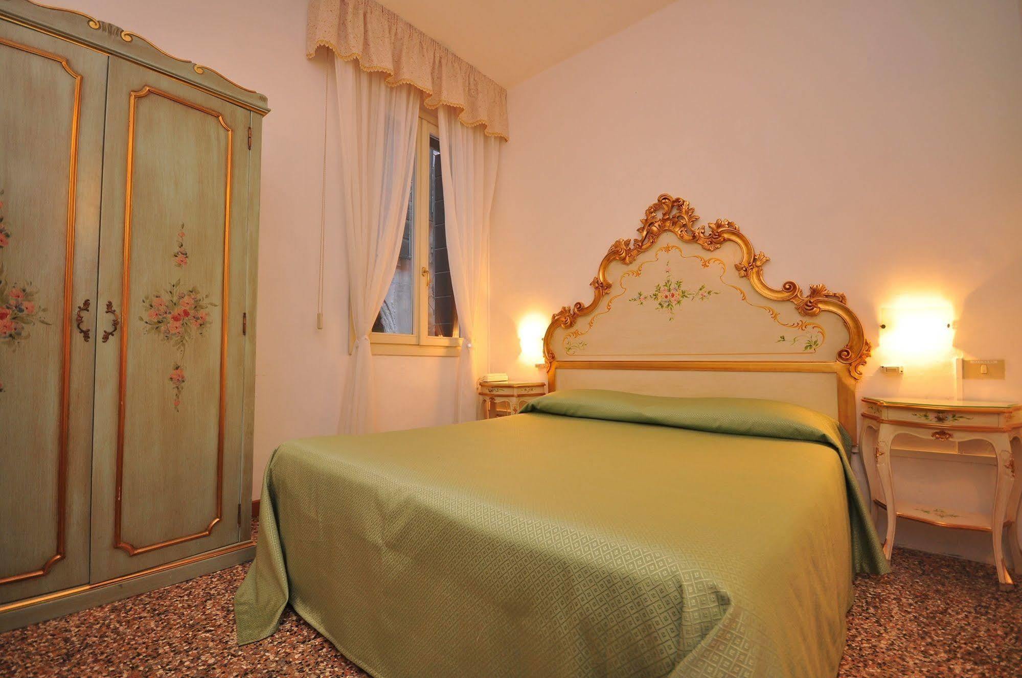 Casa Petrarca * Venise