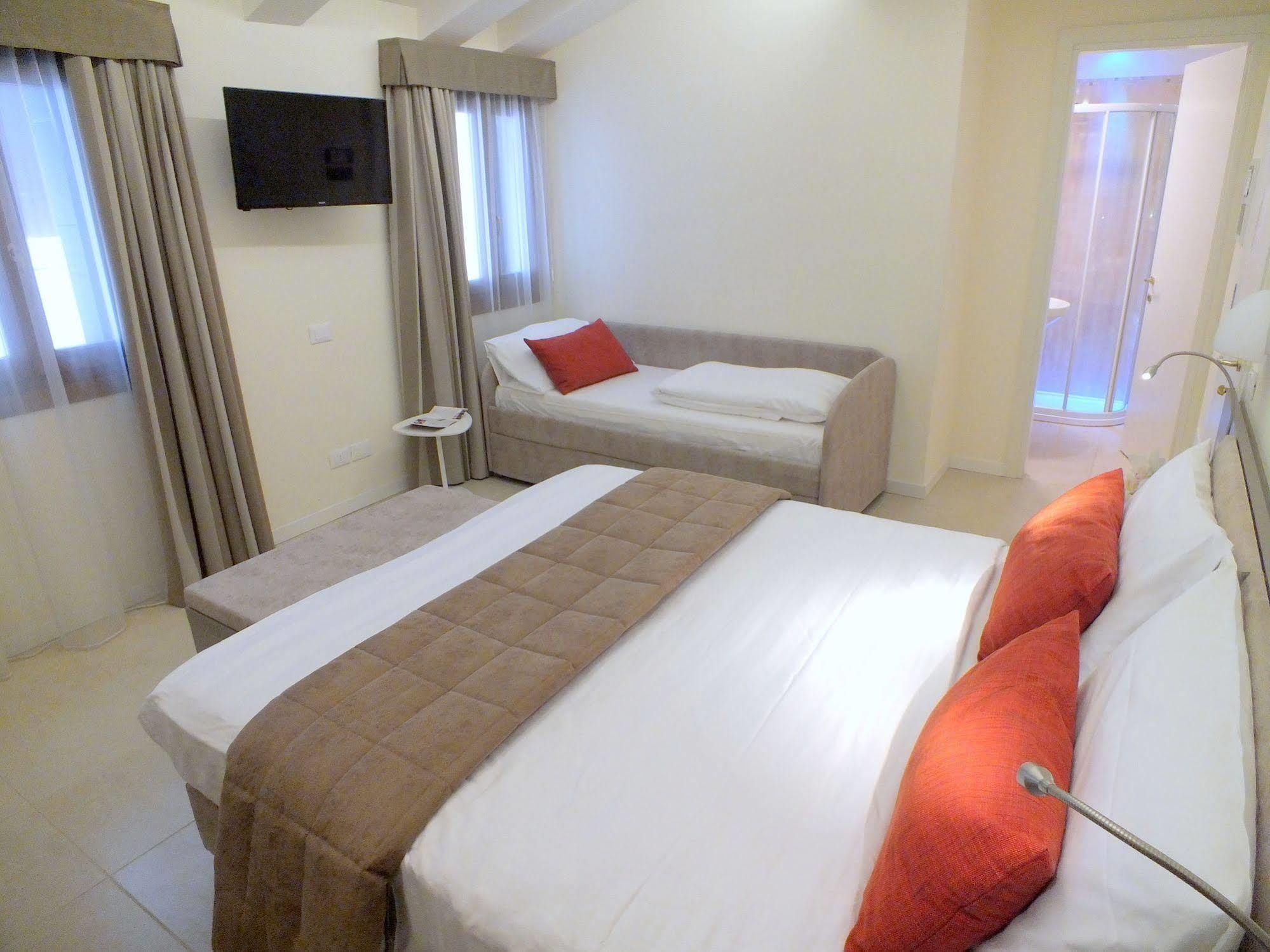 Filù Hotel 3*