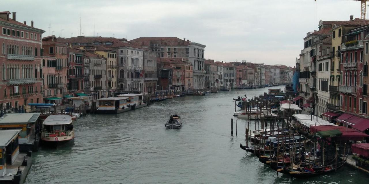 Mezzo Pozzo 2* Venice