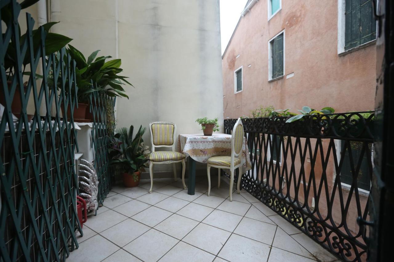 Hotel Mezzo Pozzo 2*
