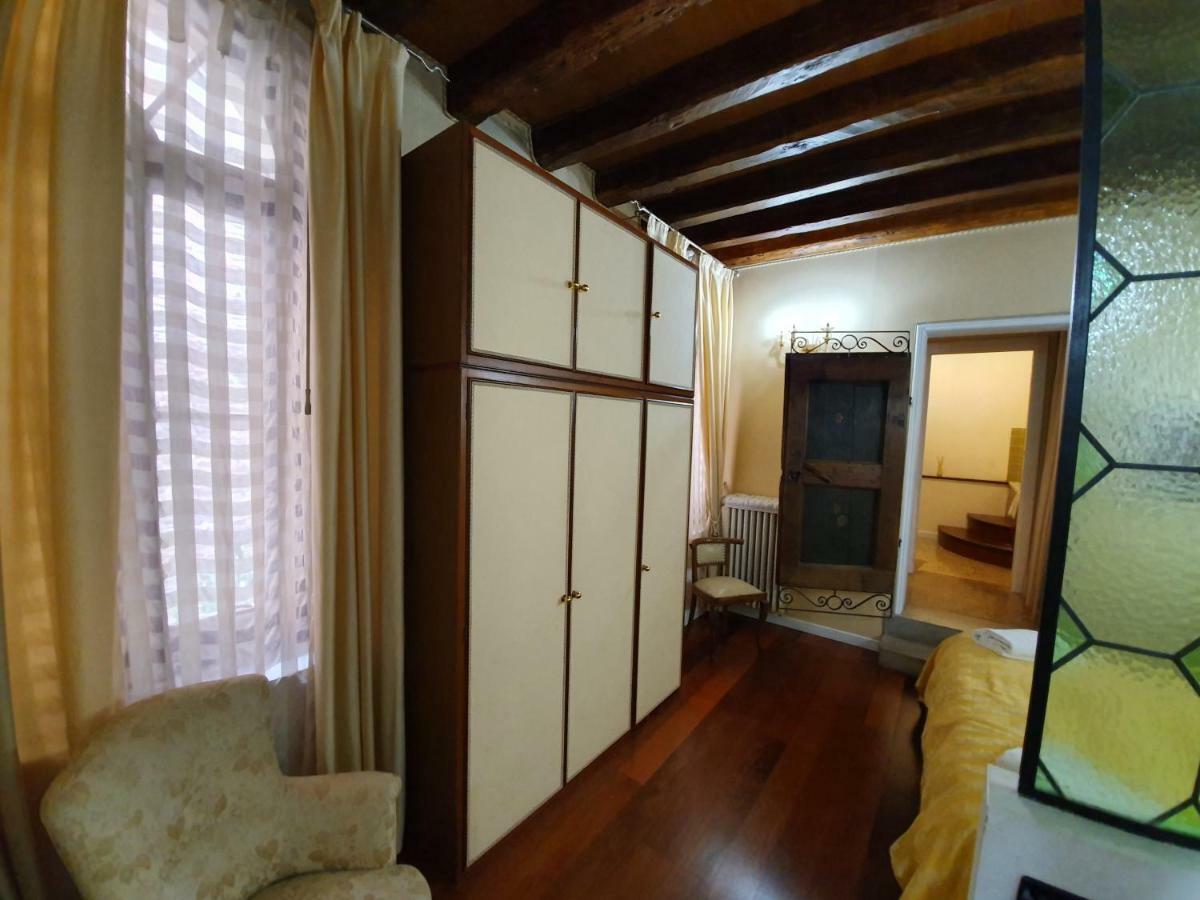 Affittacamere Alloggi Rivetta 2*