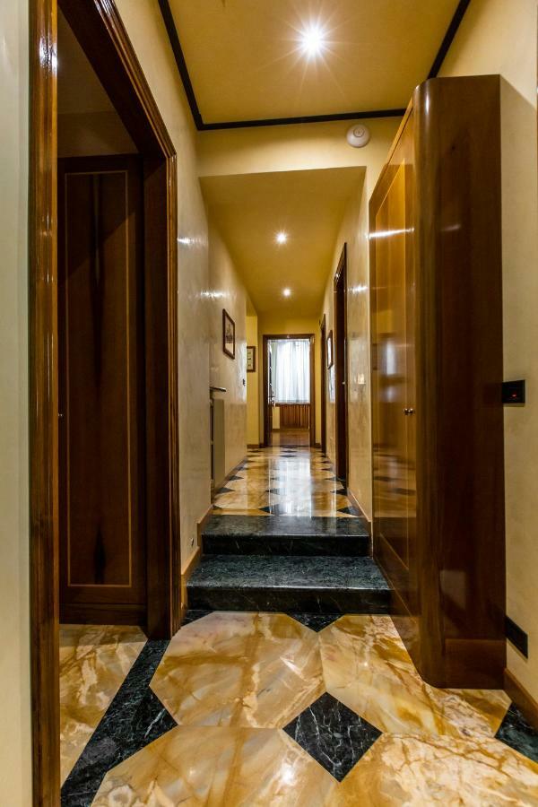 Appartement Marco Polo Deluxe R&r *
