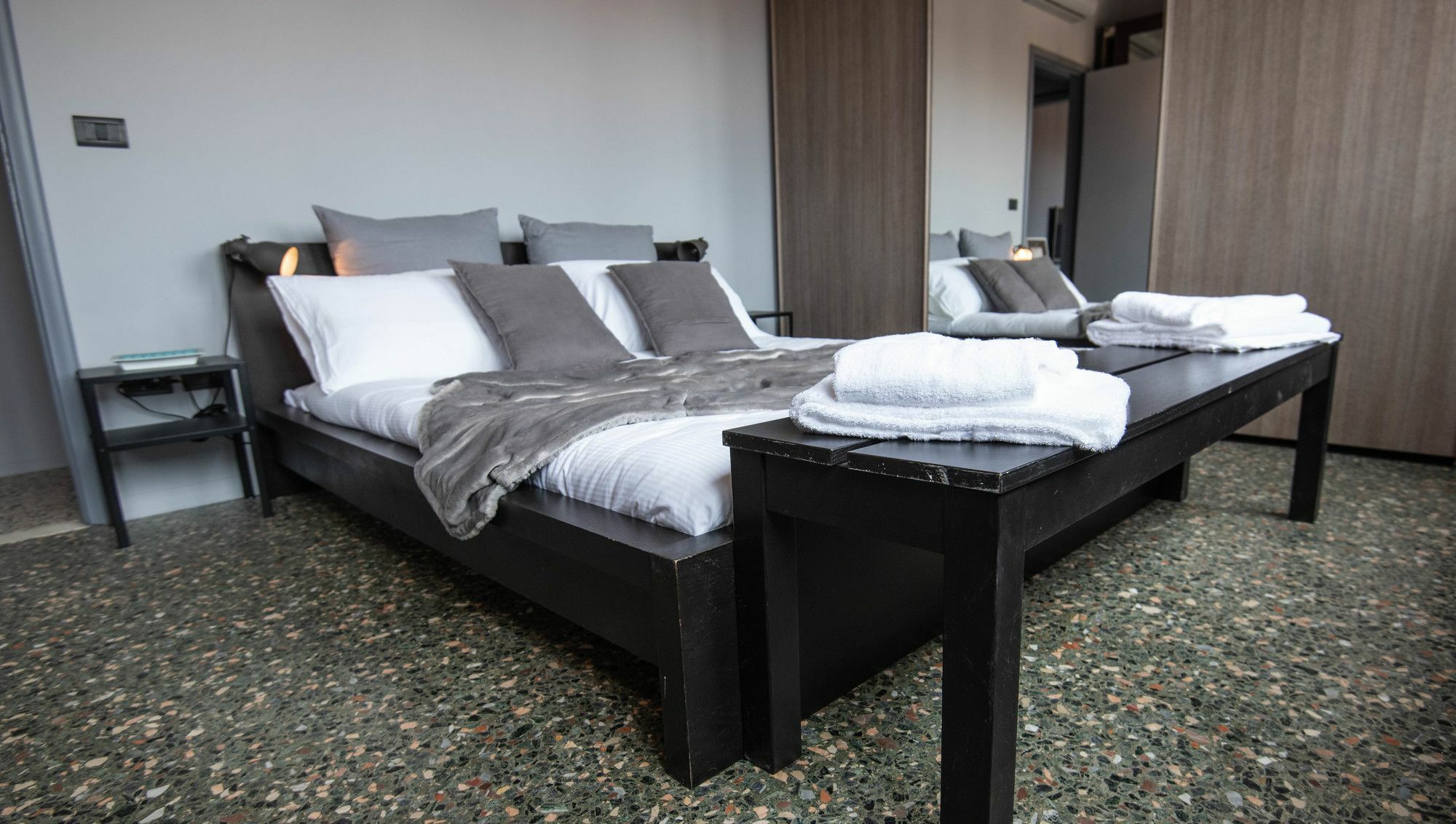 Greci Design Terrace * Venetië