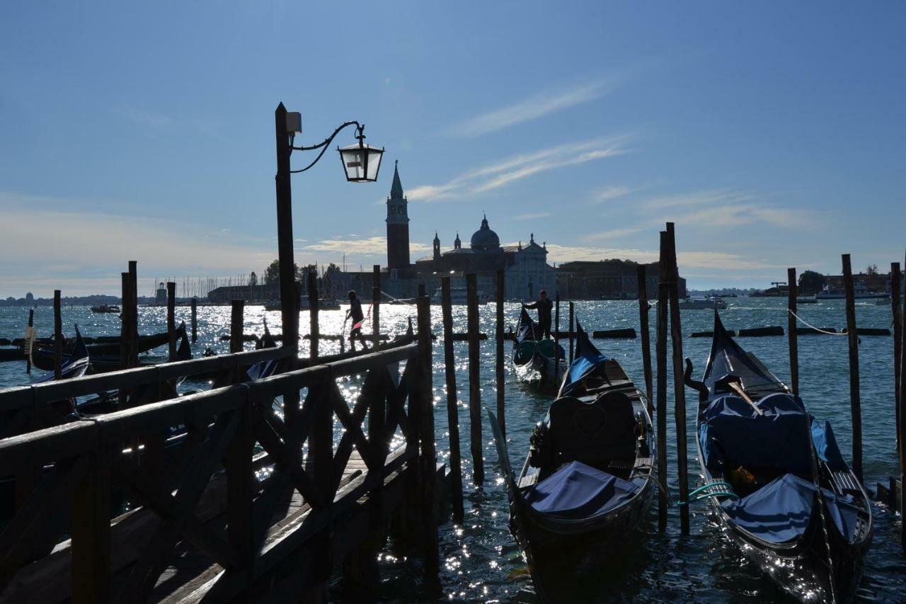 Castello 5888 B, Santa Marina, Calle Marcello, Canale * Venedig