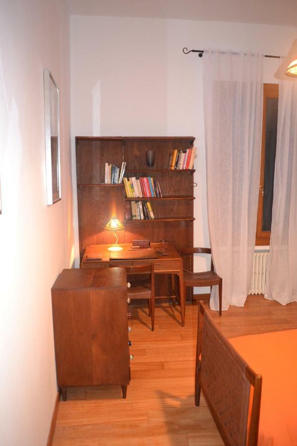 Castello 5888 B, Santa Marina, Calle Marcello, Canale Venedig