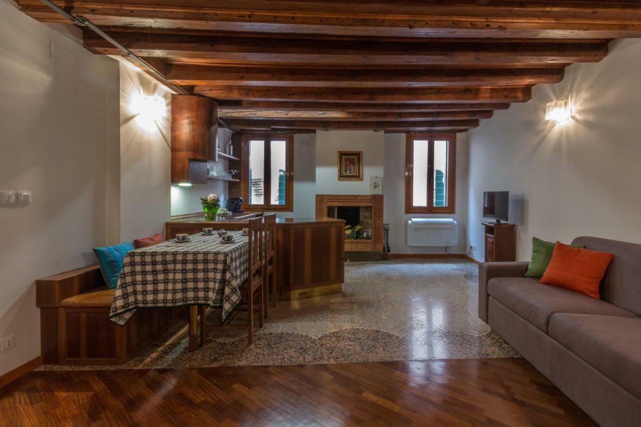 Calle Del Forno Apartment