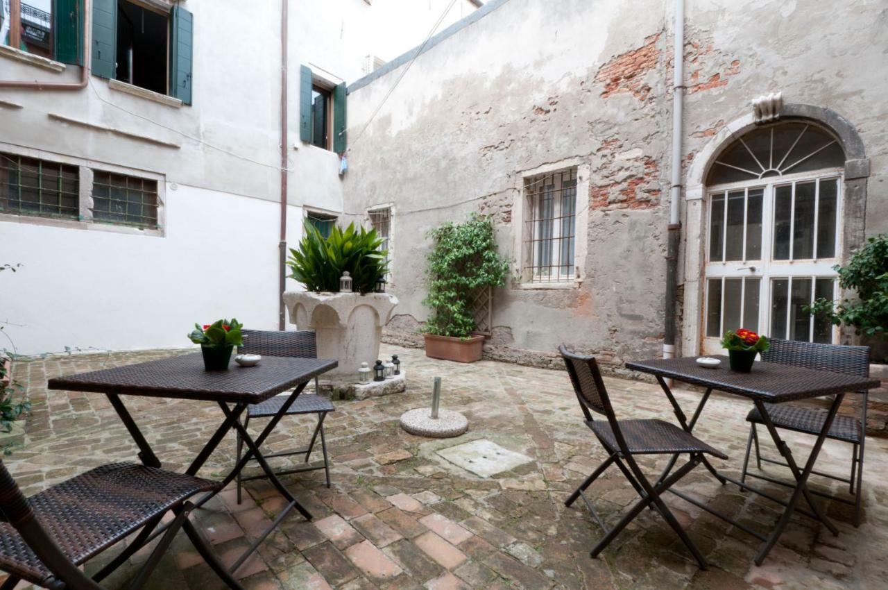 Ca' Annalaura 2 Appartement *