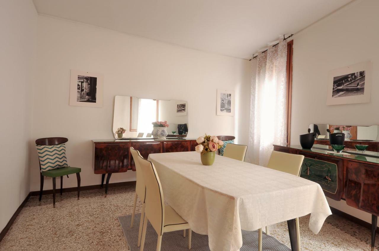 Apartment Venetian Mood Bianco