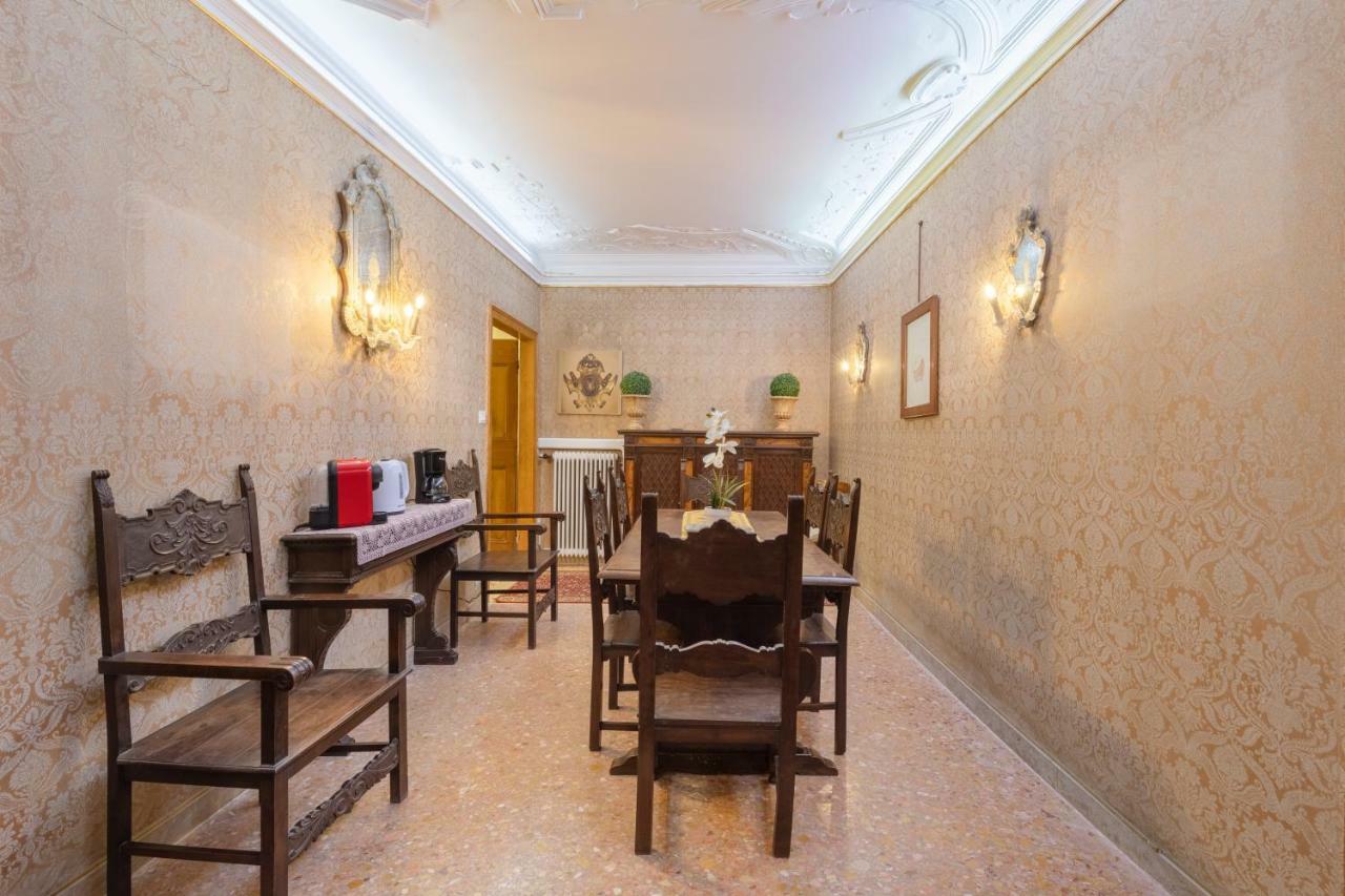 Mezzo Pozzo Hotel Venice