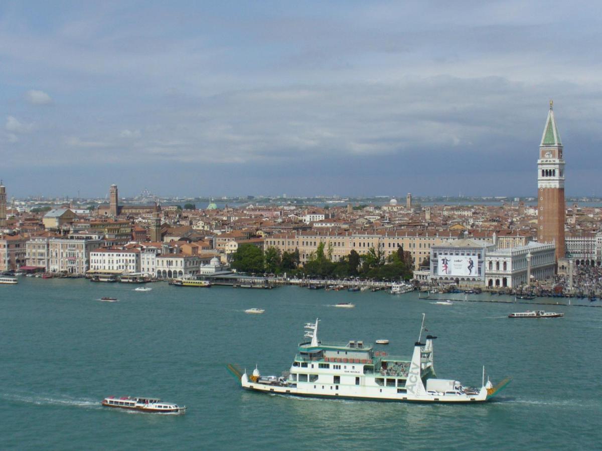 A Casa Tua Dietro Piazza San Marco Ferienhaus *
