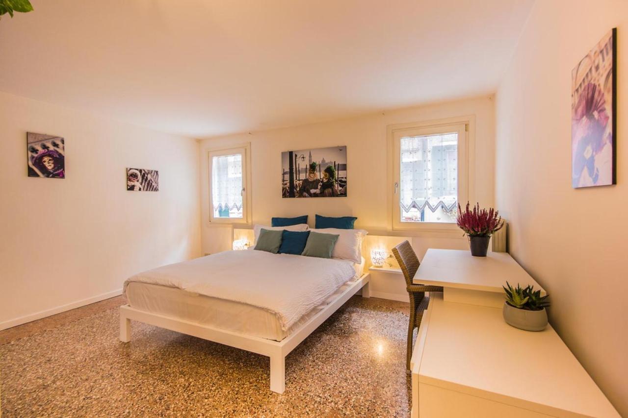 Cozy House-close To Biennale And St. Mark Square *
