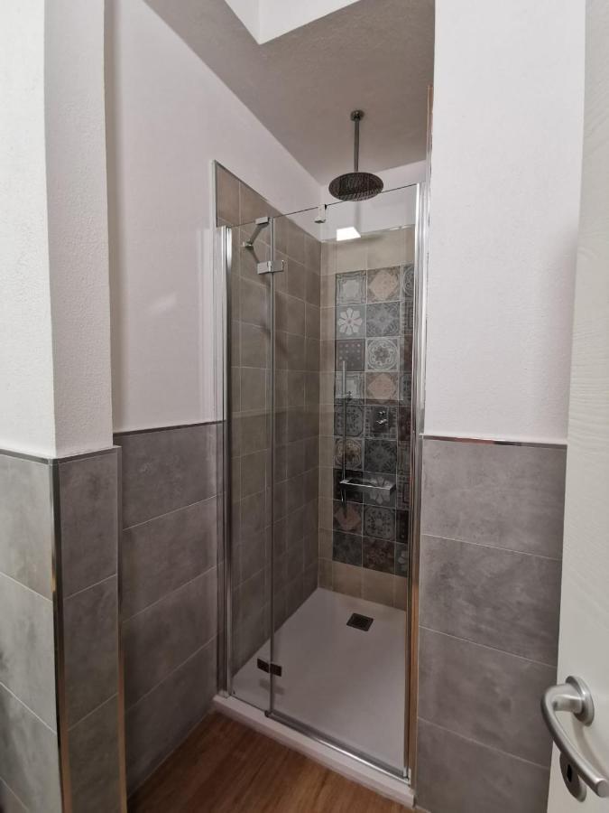 Deluxe 3 Bedrooom Flat In Rialto Venetië