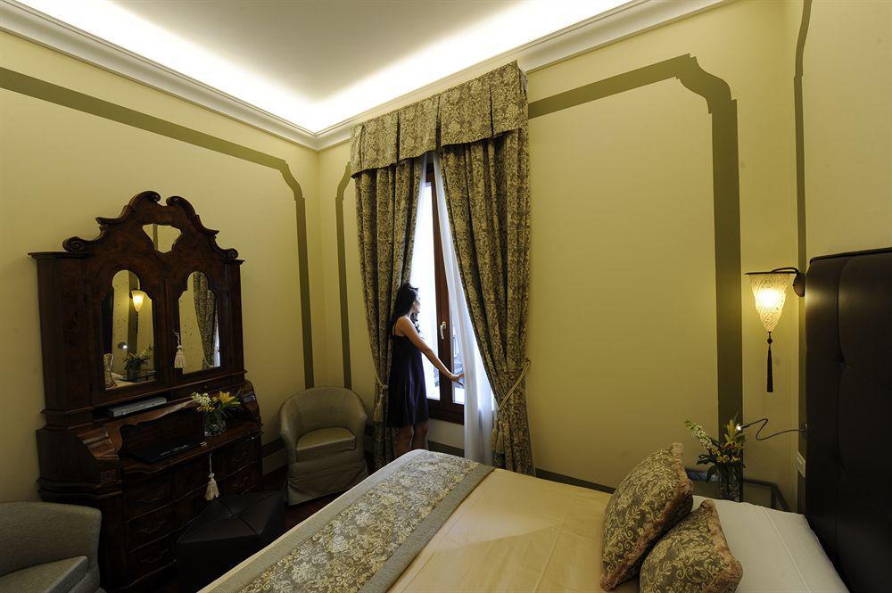 Le Isole Hotel 3*