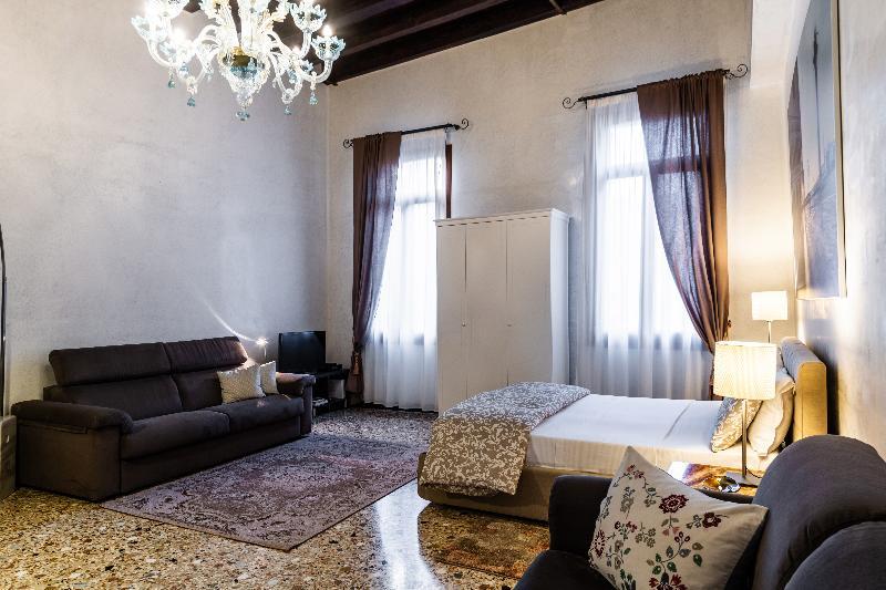 Appartamento Cà Sant'angelo *