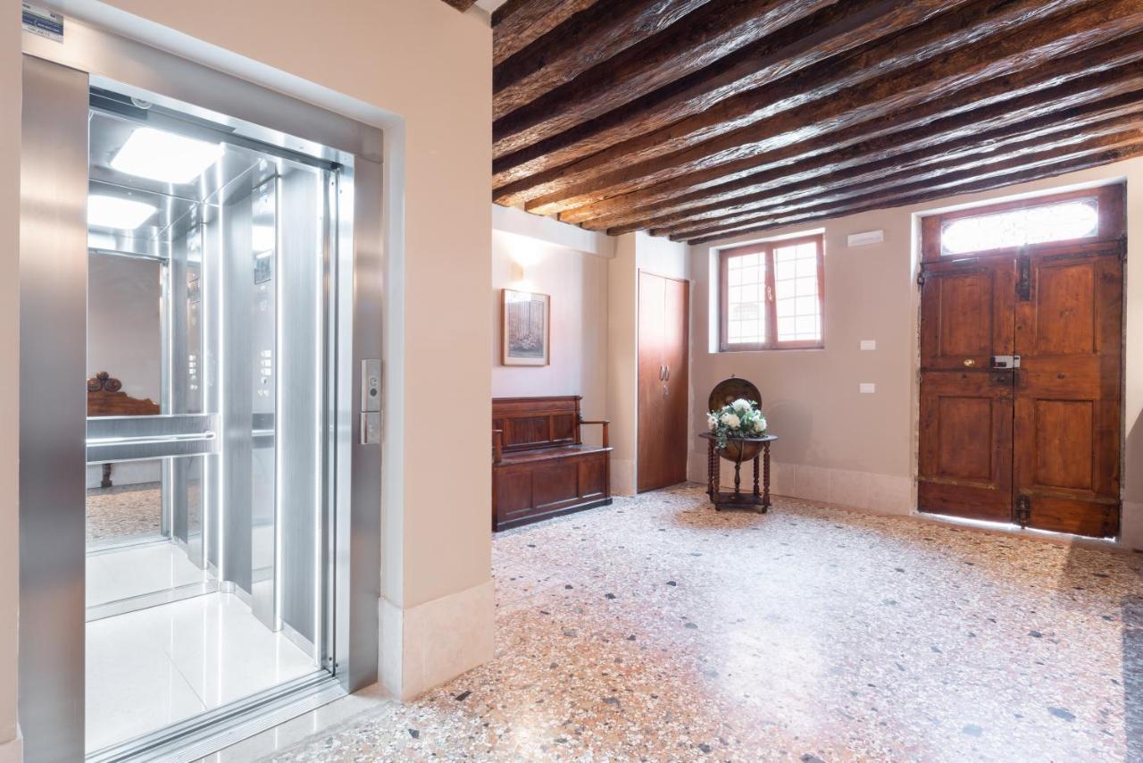 Palazzo Martinelli Dolfin 3* Venice