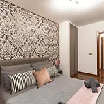 Rialto Apartment With Canal Grande View