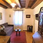 Delicious Apartament Near St. Mark Square
