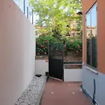 Charming Flat With Terrace Over The Canal