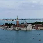 Rizzi, Elegante Monolocale In Centro Storico