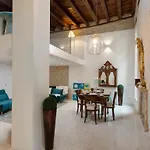 Italiahaus - Ca\' Olivo Loft With Canal View In Rialto Venice