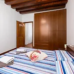 Giulia House