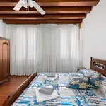Giulia House