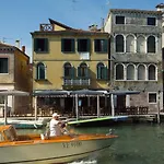 Palazzo Veneziano Direct At The Canal With Roof Terrace