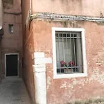 Appartamento tipico con corte privata