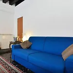 Appartamento In Palazzo Storico A Venezia Centro