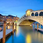 Venice San Marco Lovely Attic Two Bedroom Ac - Wi-Fi