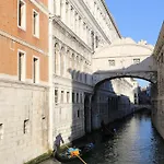 Casa Dei Cavalieri