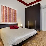Ca\' Amalia San Marco Venetian Apartment M027042932