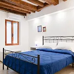 Sant\'Alvise Romantic Studio