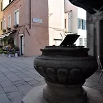 Cozy Apartment Near Rialto Bridge/ St.Mark Square