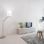 Centrale Mazzoni Apartments R&R