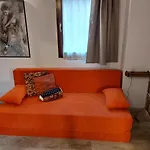 Isepo Apartment