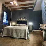 Daniela\'S Venetian Style