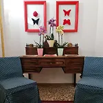 Friendly Venice Suites