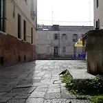 Domus Dea
