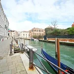 Dolcevita Apartments N 517 Canal View