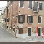 Ponte San Lorenzo apartment