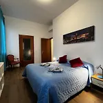 TINTORETTO 1 CON TERRAZZA SOPRA IL TETTO, 3 bagni, 3 grandi camere da letto, SUPER NUOVO