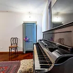 San Silvestro House