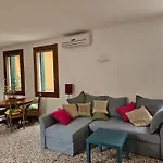 Casa Rossa Vista Canale